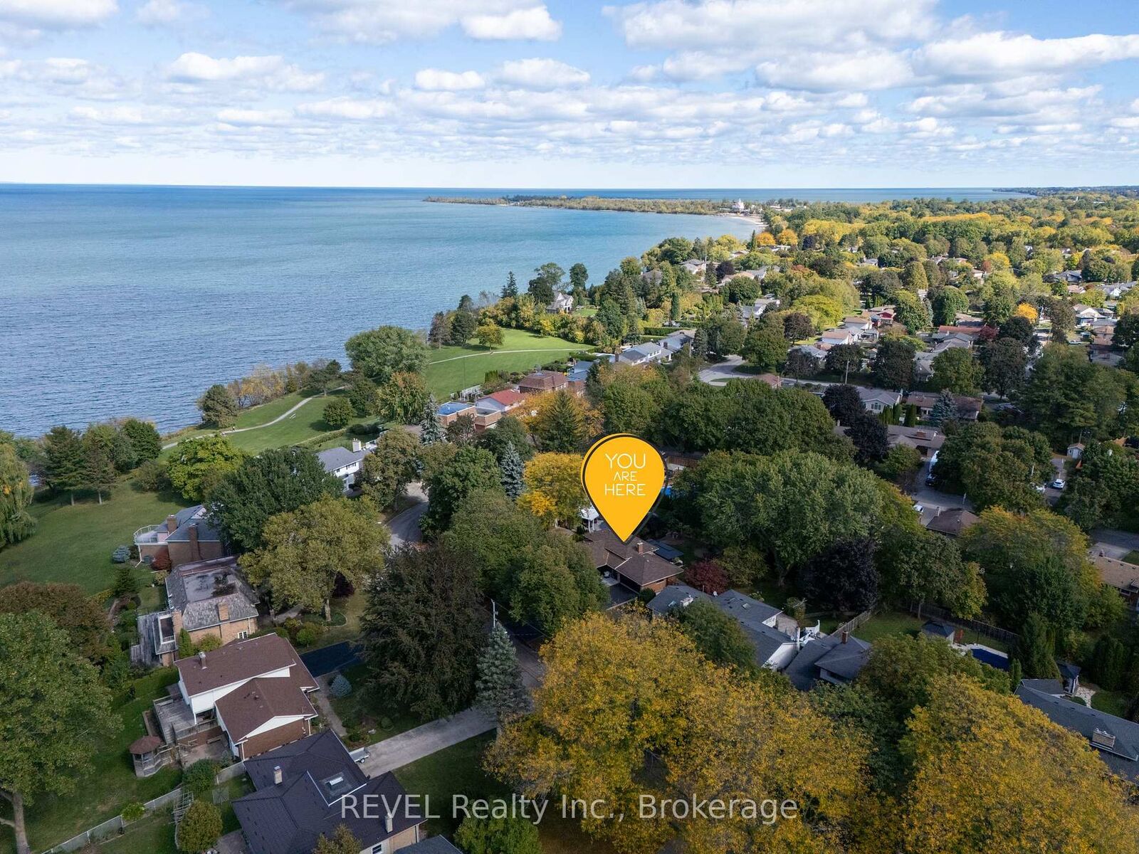 Property Photo: 34 Royal York Road ON L2N 2N6