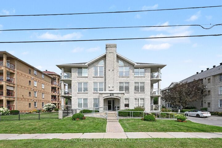 Property Photo:  311 Water Street W 204  ON K6J 1A5 