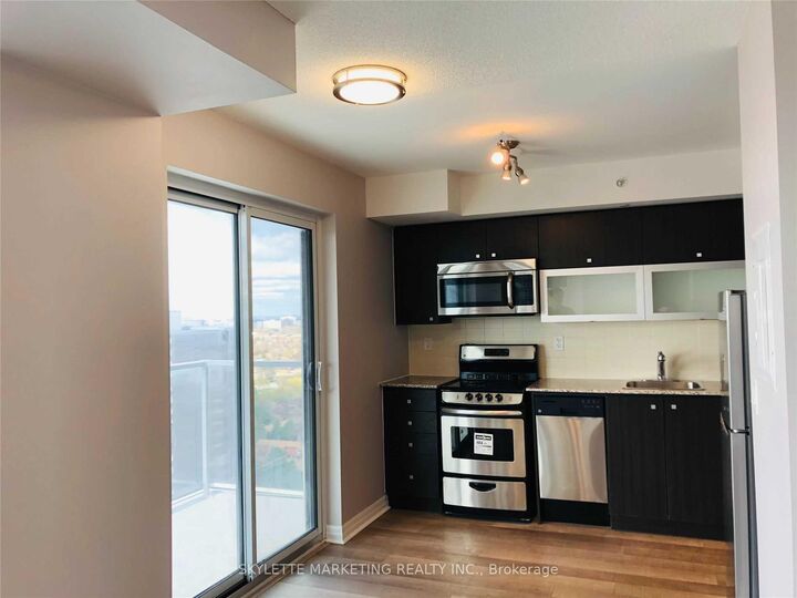 Property Photo: 275 Yorkland Road 2203 ON M2J 0B4