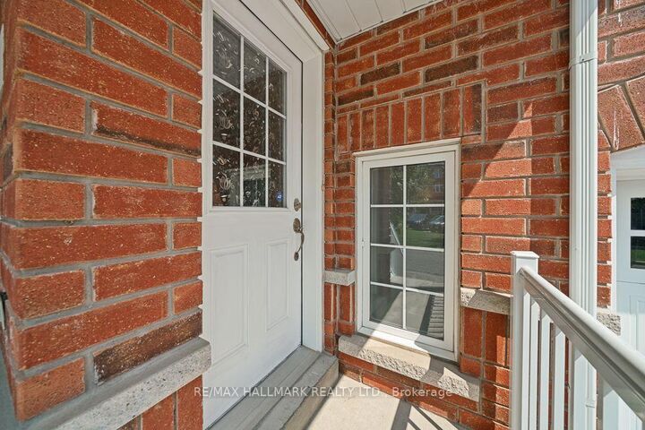Property Photo: 15 Old Colony Road 24 ON L4E 4L5