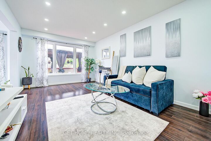 Property Photo: 120 Masterson Crescent ON N3H 5R6