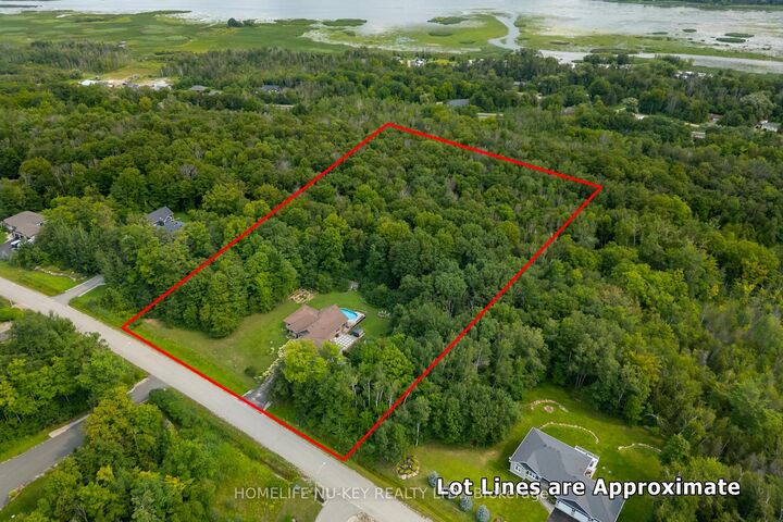 Property Photo: 1655 Georgian Heights Boulevard ON L0K 2C0