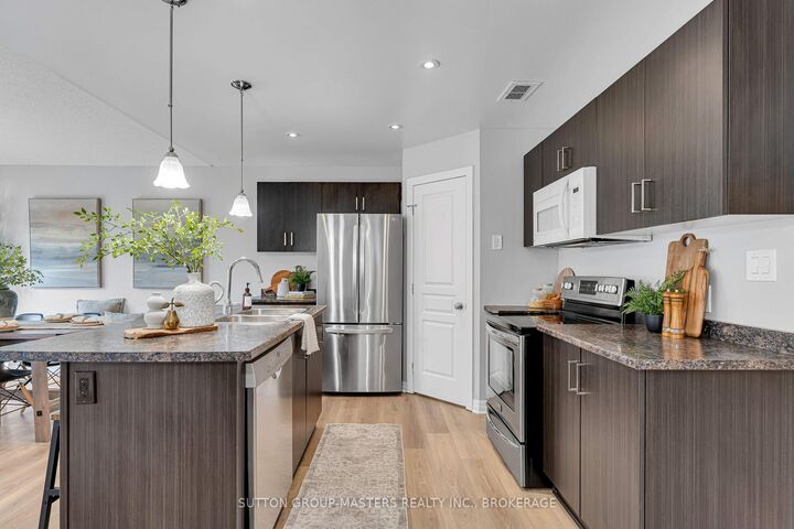 Property Photo:  1209 Carfa Crescent  ON K7P 0N2 