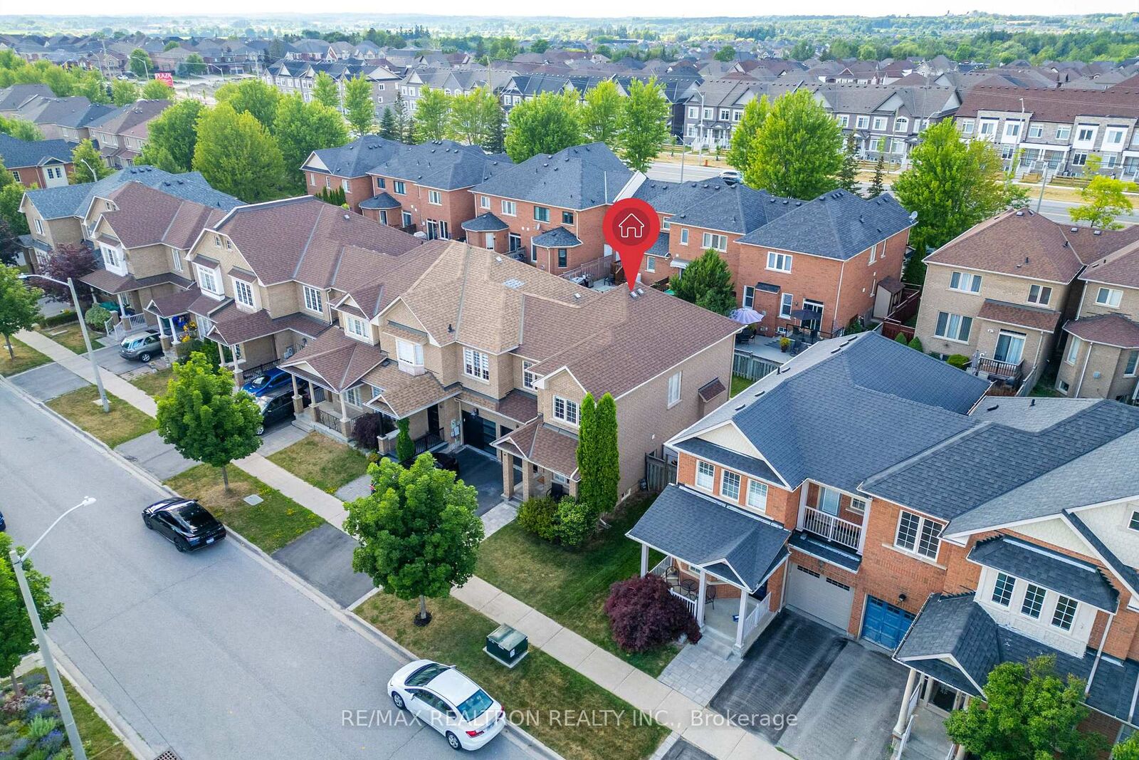 Property Photo: 66 Longwood Avenue ON L4E 4A6