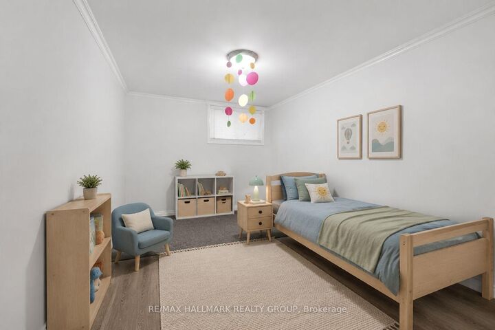 Property Photo: 273 Gracewood Crescent ON K1T 0J1