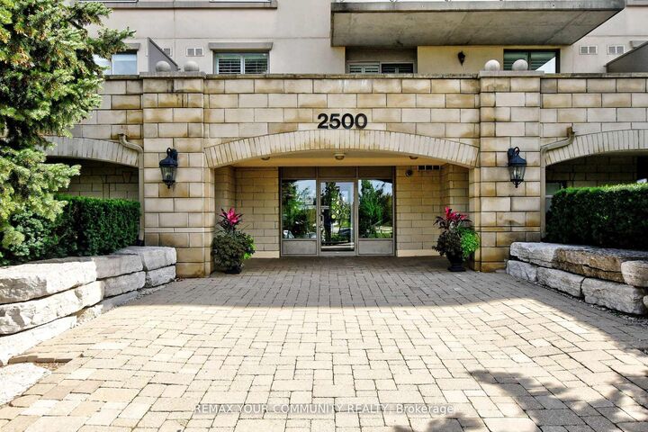 Property Photo:  2500 Rutherford Road 502  ON L4K 5N7 