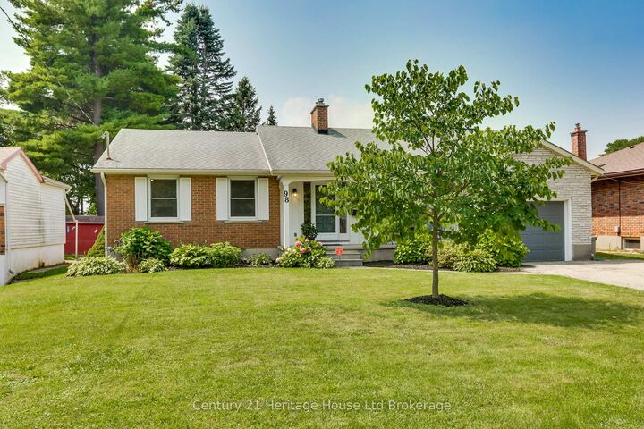 Property Photo: 98 Maud Street ON N4S 3Y6