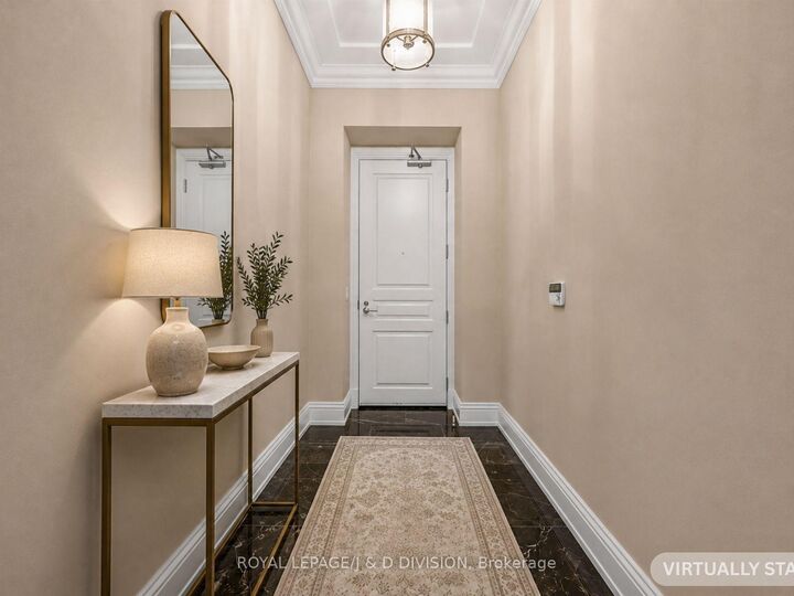 Property Photo: 183 Wellington Street W 3405 ON M5V 0A1
