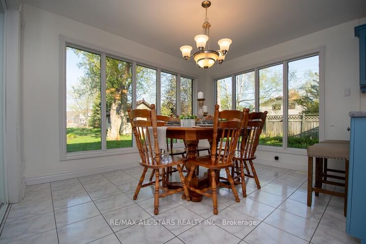 Property Photo: 29 McDonagh Drive ON K9V 5A9