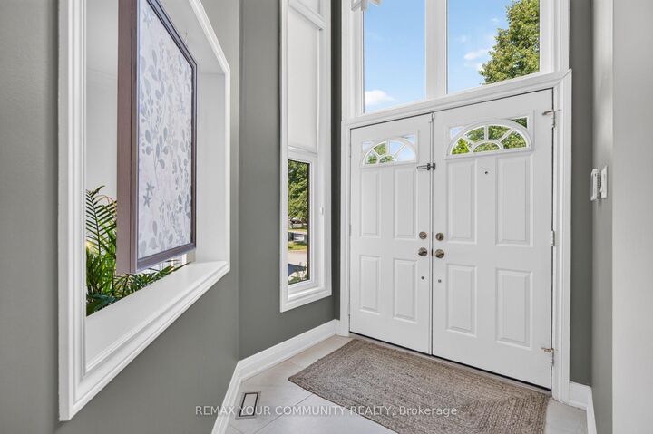 Property Photo: 15 Klamath Court ON L6A 2L7