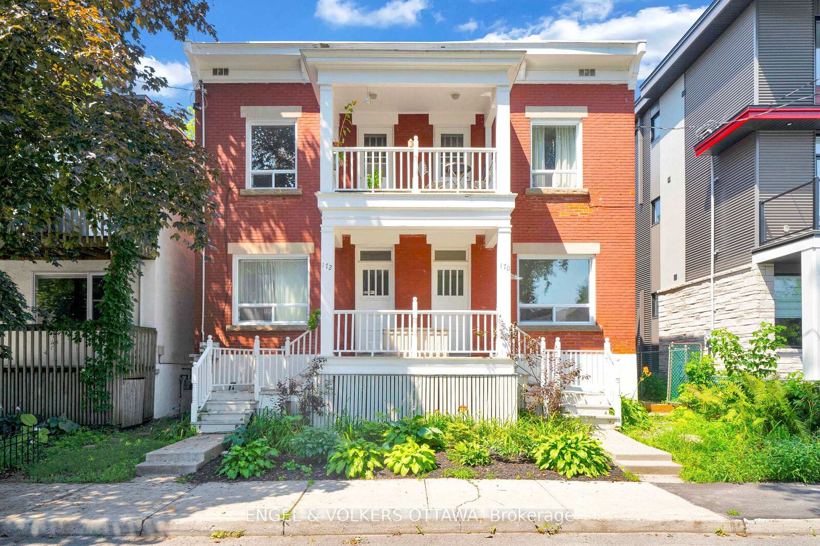 Property Photo:  172 Ivy Crescent 2  ON K1M 1X6 