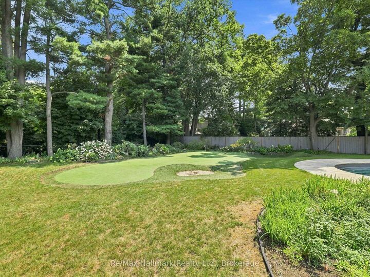 Property Photo:  2076 Glenforest Crescent  ON L6J 2G4 