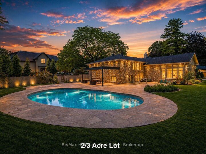Property Photo: 2076 Glenforest Crescent ON L6J 2G4
