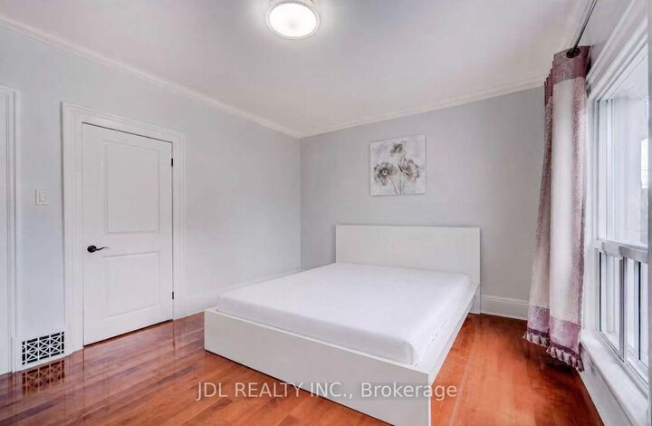 Property Photo: 60 Grange Ave Toronto M5t 1C9 Avenue Suite A, 2nd Floor ON M5T 1C9
