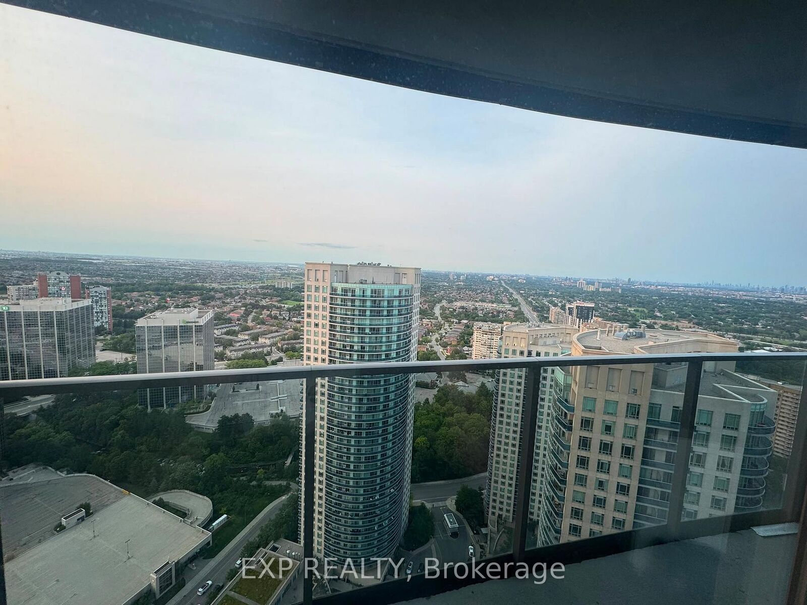 Property Photo: 60 Absolute Avenue 3707 ON L4Z 0A9
