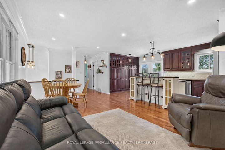 Property Photo:  691 Aylmer Crescent  ON K7M 6L7 