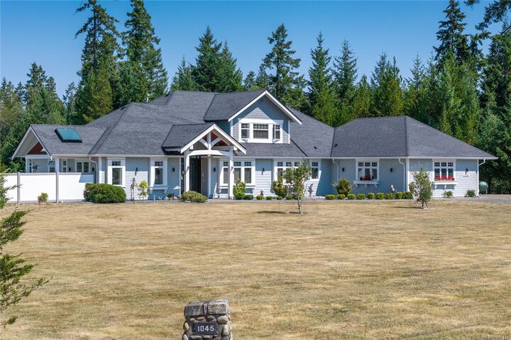 1045 Matuka Dr — photo 1
