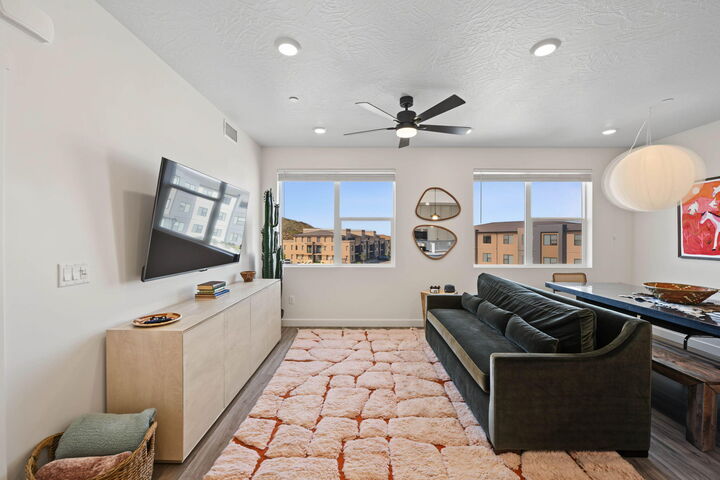 Property Photo:  226 N Cliff Side Dr L301  UT 84737 