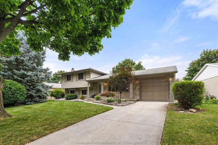 Property Photo: 98 Cardinal Crescent ON N7L 3V3