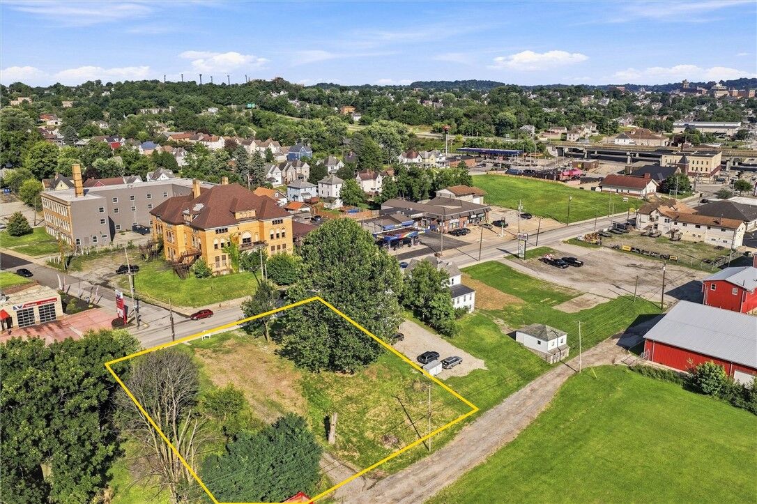 Property Photo:  1095-1099 Jefferson Ave Jefferson Ave  PA 15301 