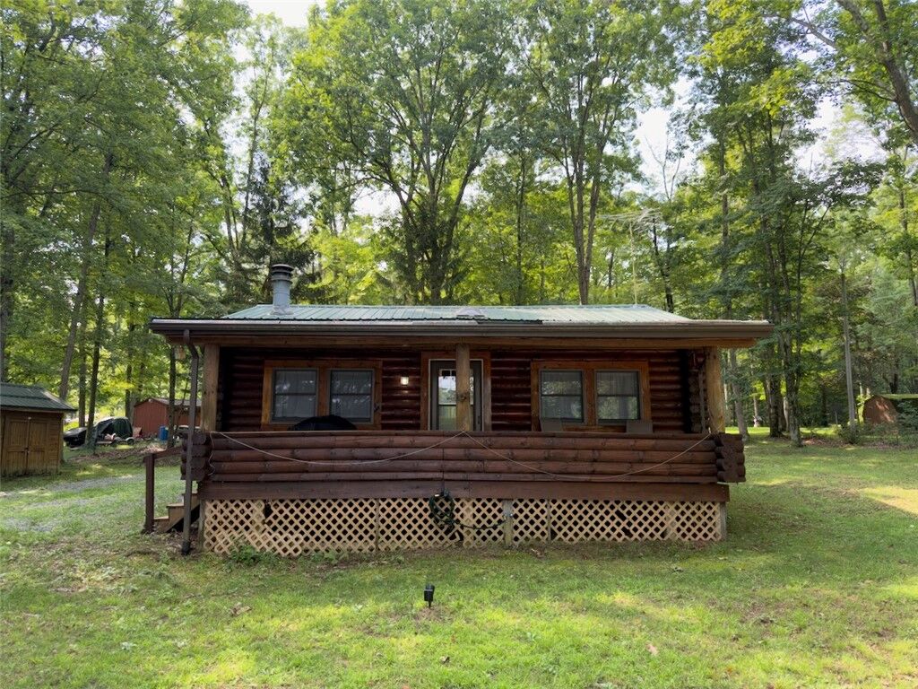 Property Photo:  152 Johnston Ln  PA 16373 