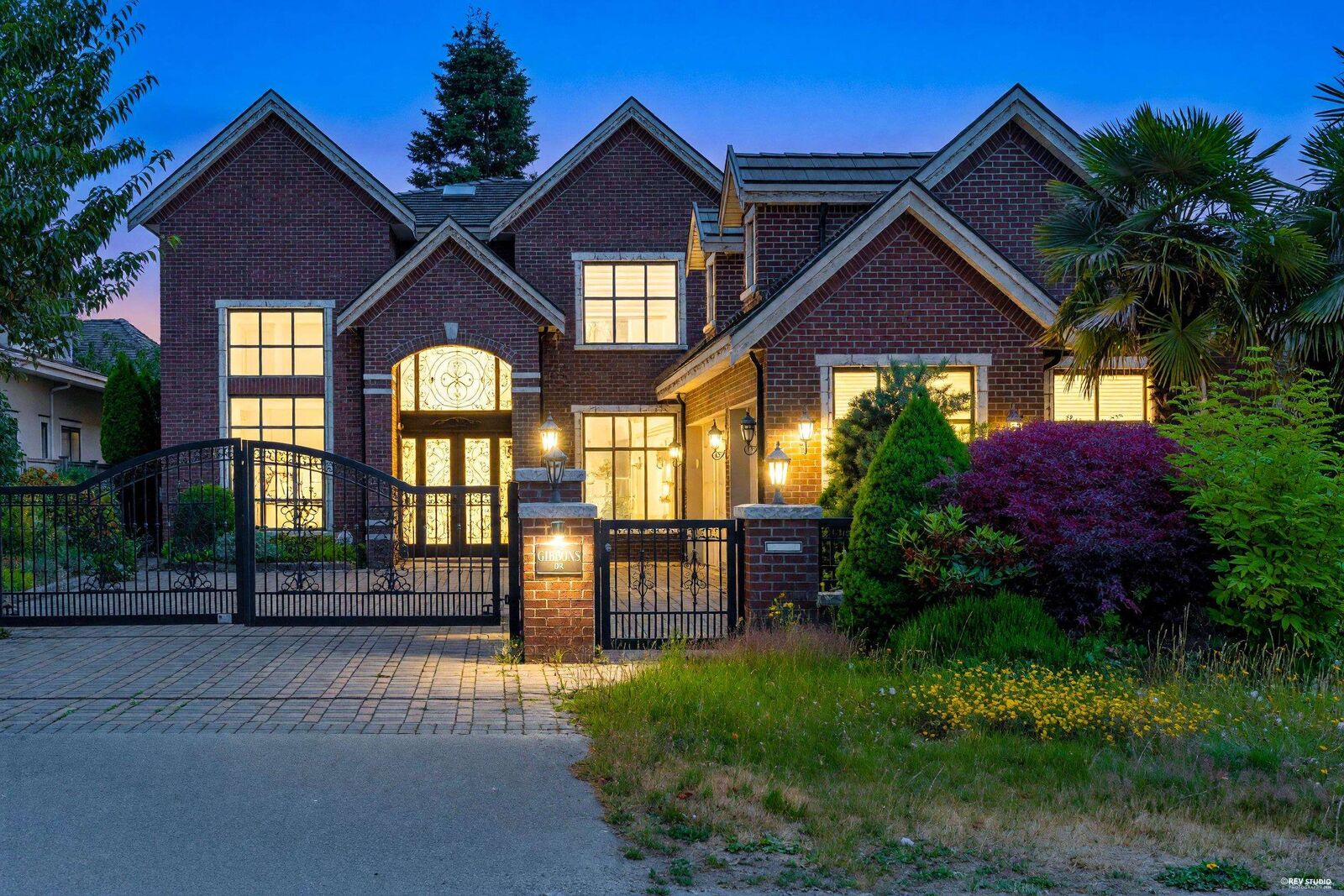 Property Photo: 5628 Gibbons Drive BC V7C 2C7