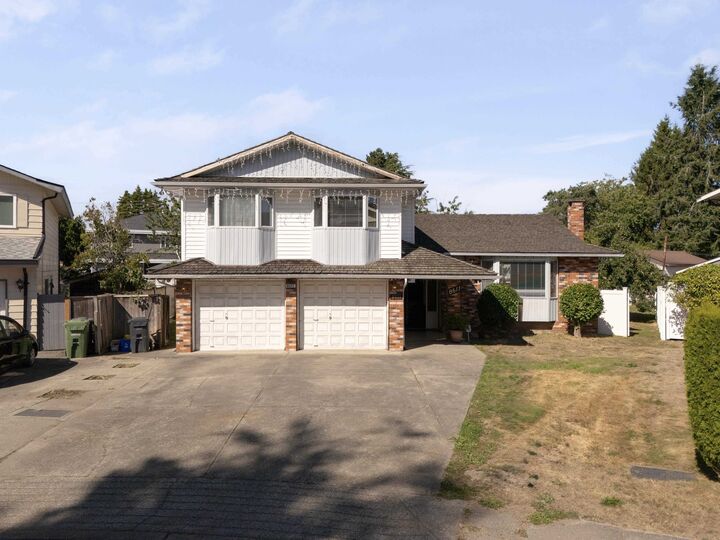 8611 Rideau Drive — photo 1