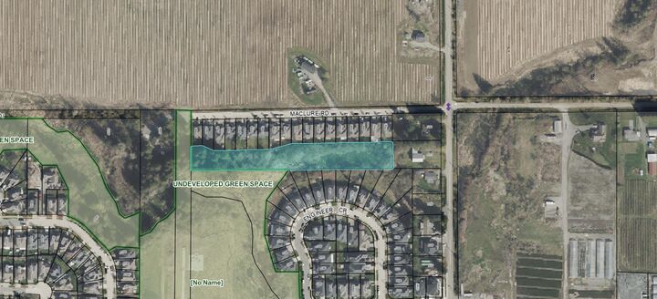 Maclure Road Lt.19 — photo 1