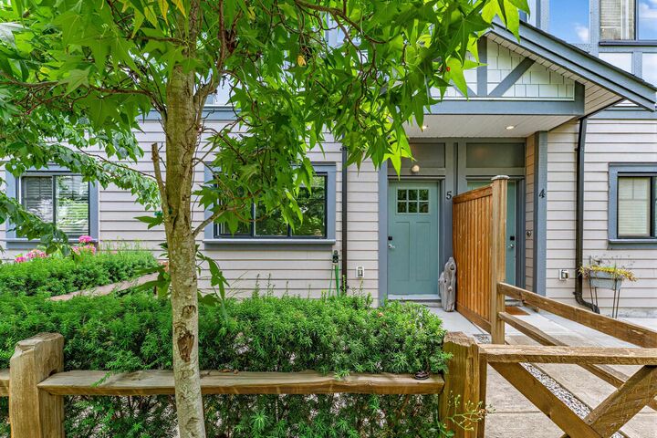 Property Photo: 16361 23A Avenue 5 BC V3Z 0V9