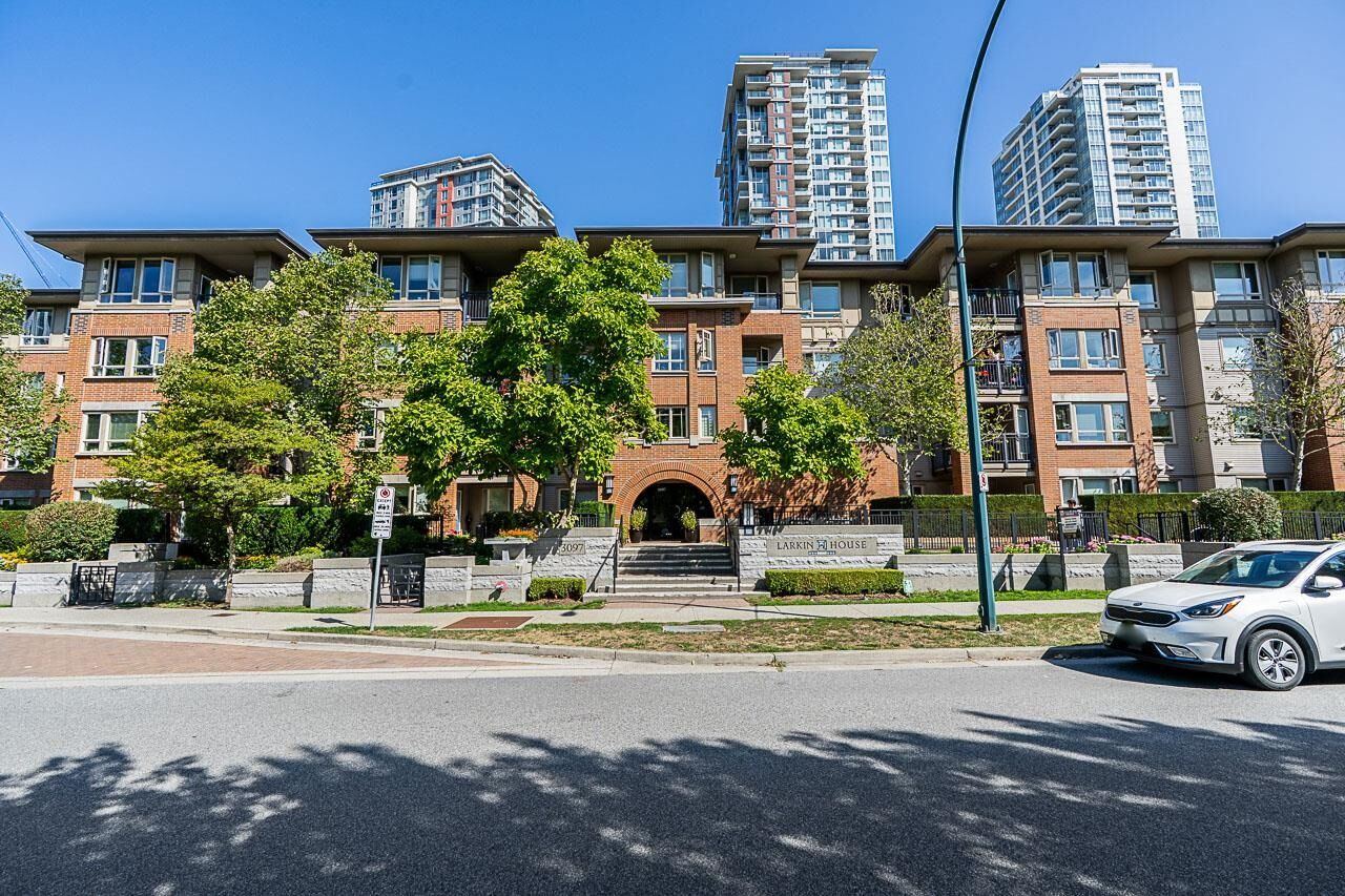 Property Photo: 3097 Lincoln Avenue 105 BC V3B 0L1
