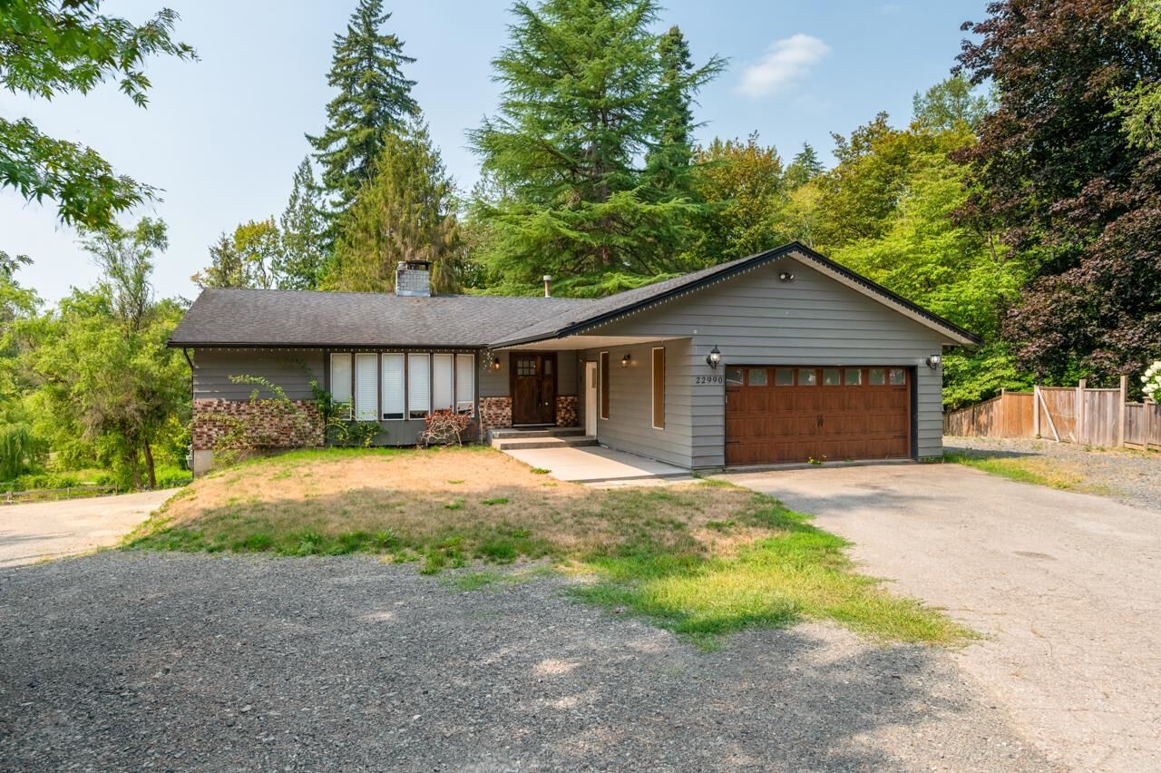 Property Photo: 22990 70A Avenue BC V2Y 2J9