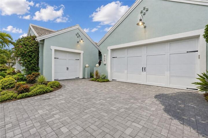 Property Photo: 6061 Lucaya Way FL 34113