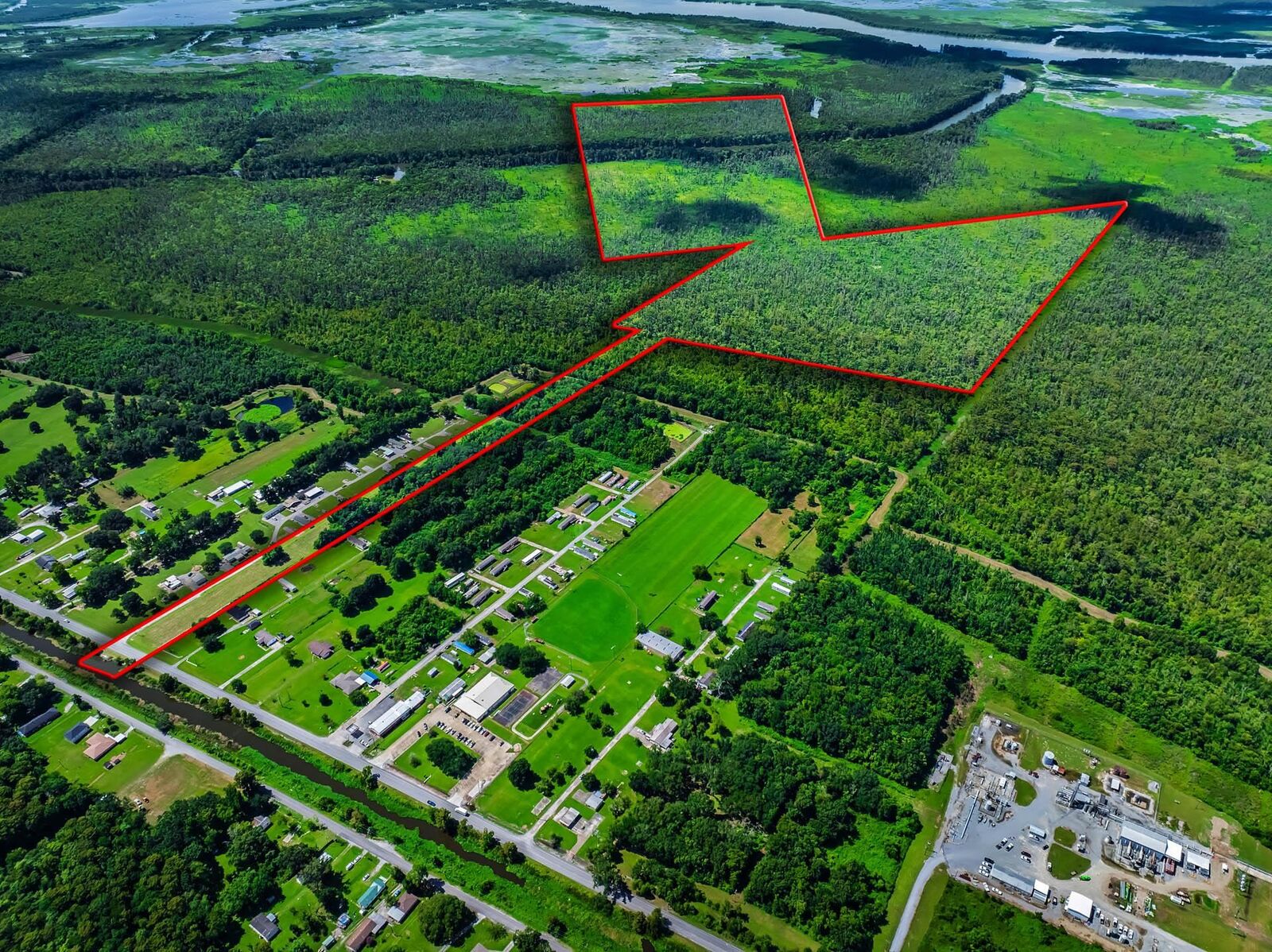 Property Photo: 5555 Bayou Black Dr LA 70356