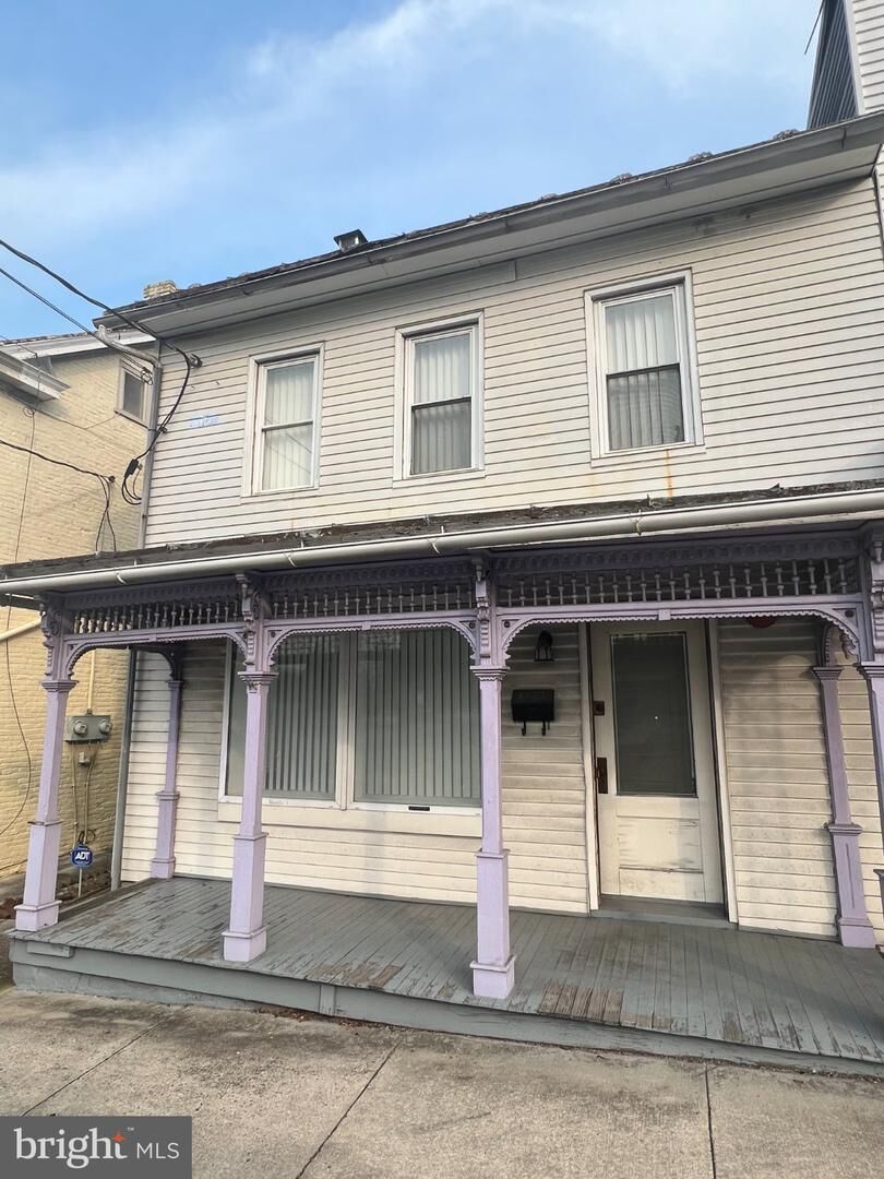 Property Photo: 328 E. King Street E PA 17257