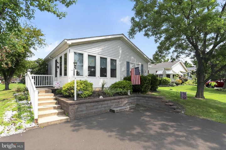 Property Photo:  495 Goldenrod Crossing W  PA 18912 