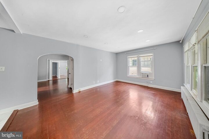 Property Photo:  7126 Carroll Avenue 1  MD 20912 