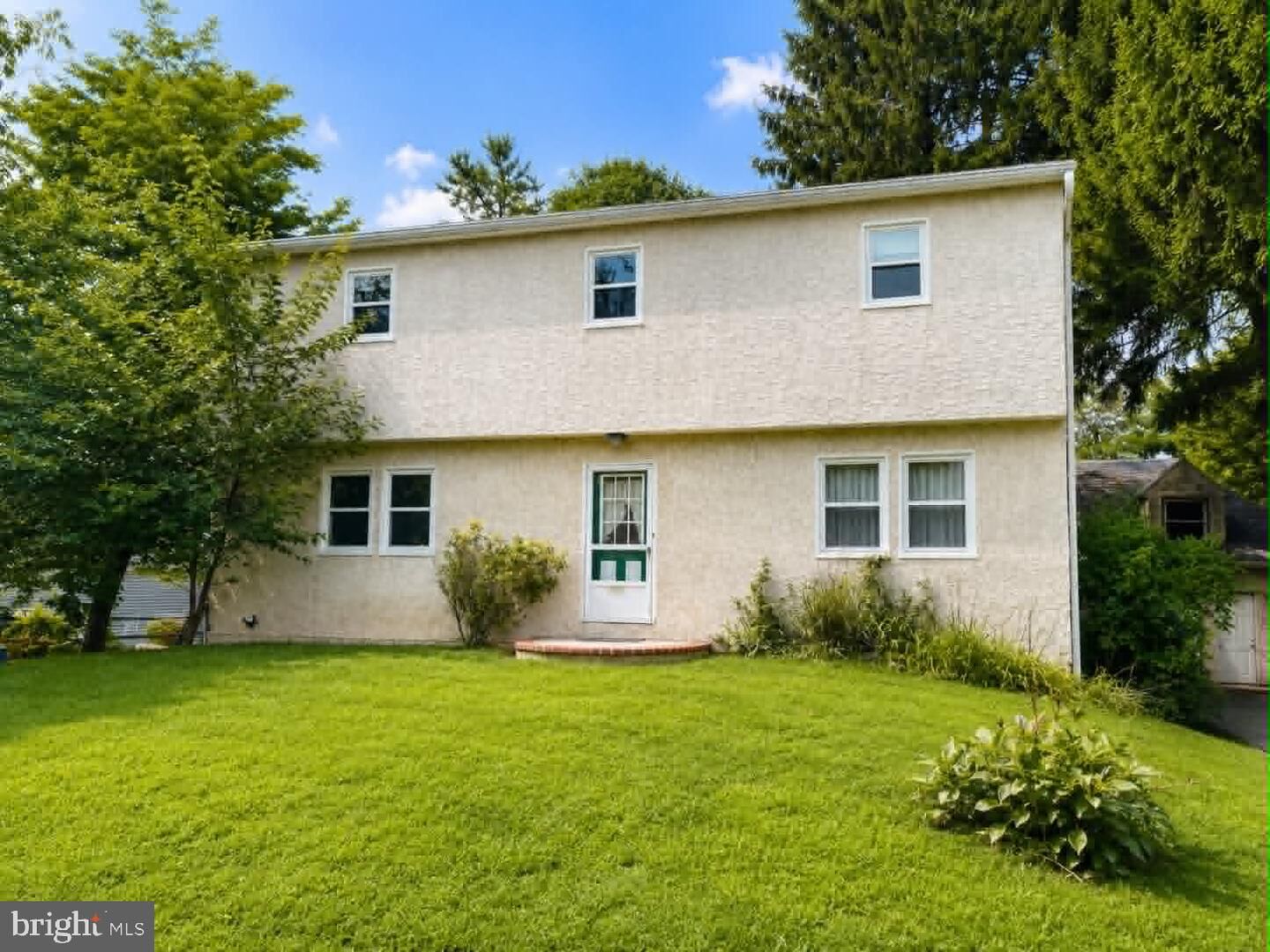 Property Photo:  152 3rd Avenue  PA 19073 