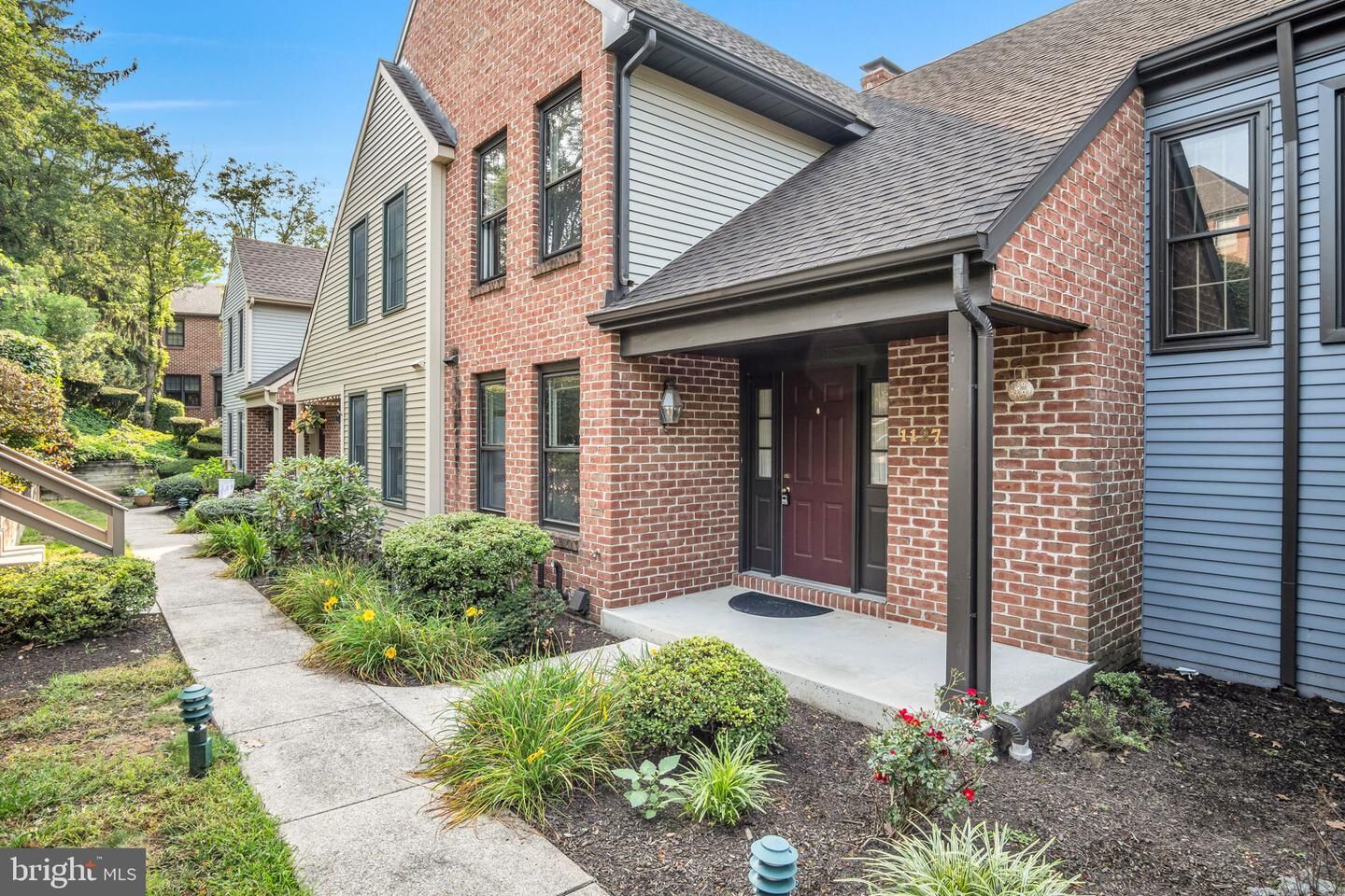 Property Photo: 1127 Wicklow Court PA 17036