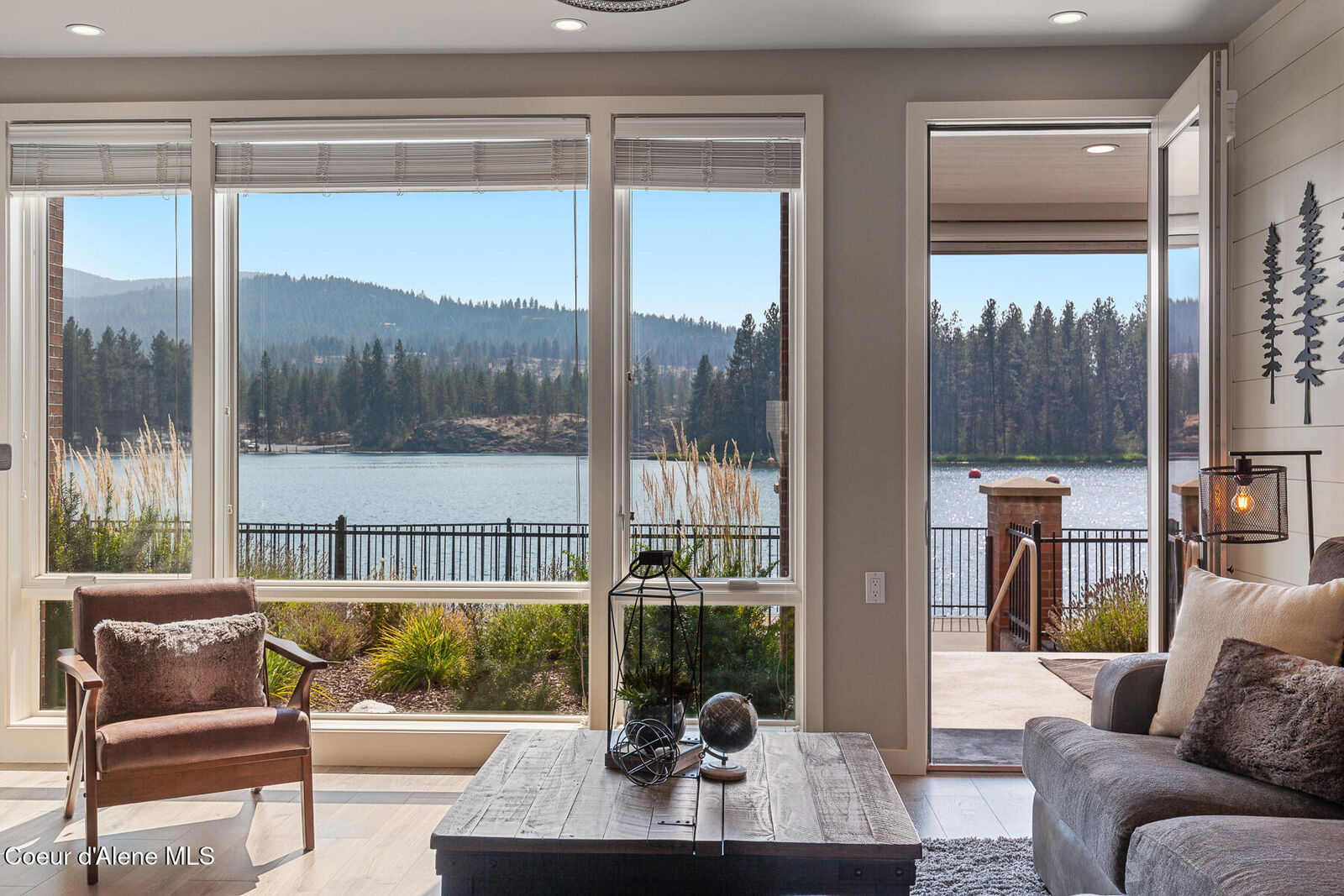 Property Photo:  415 W Waterside Dr Apt 104  ID 83854 