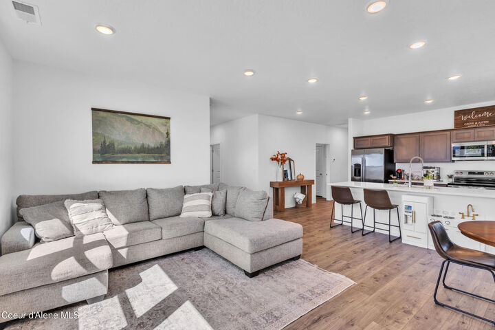 Property Photo:  5364 E Antares Ln  ID 83854 