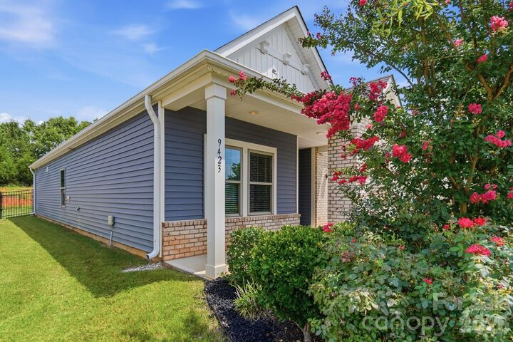 Property Photo:  9423 Festival Way  NC 28215 