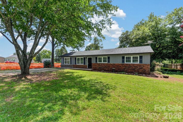 Property Photo:  123 Robinette Lane  NC 28625 
