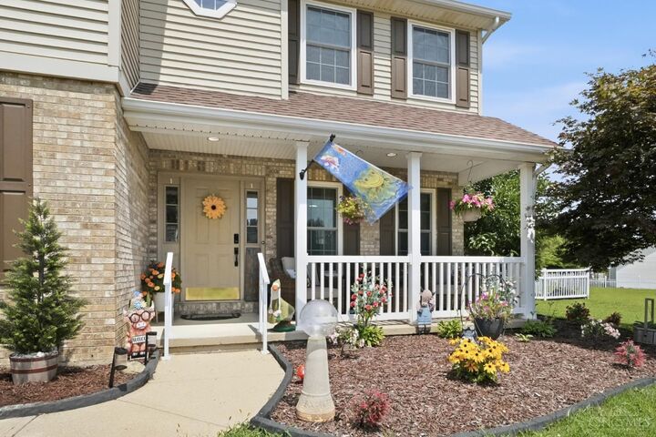 Property Photo: 820 Willow Bend Drive OH 45177