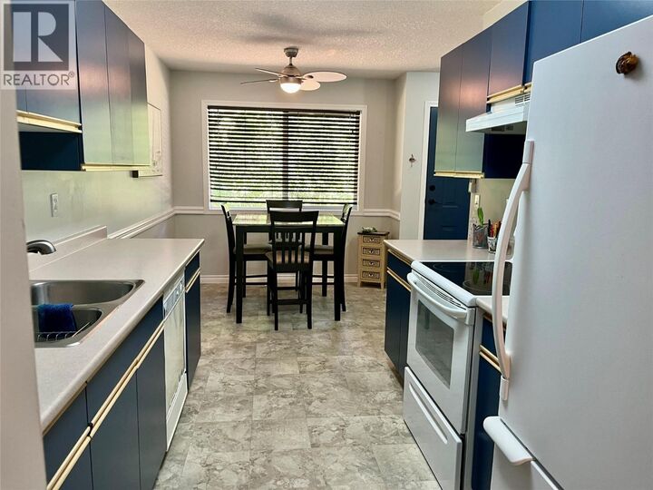 Property Photo:  1902 46 Avenue 2  BC V1T 3P5 