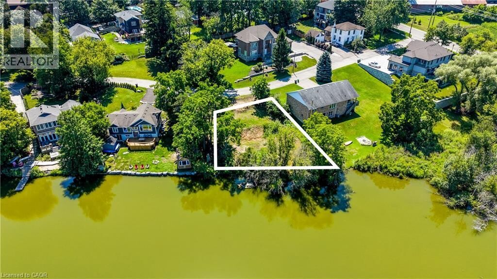 Property Photo:  62 Water Street  ON N0B 2E0 
