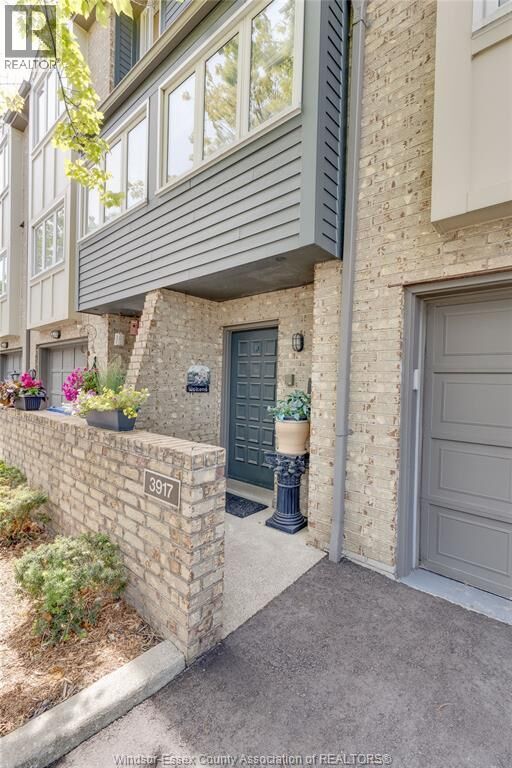 Property Photo:  3917 Riverside East 9-3917  ON N8Y 1G5 