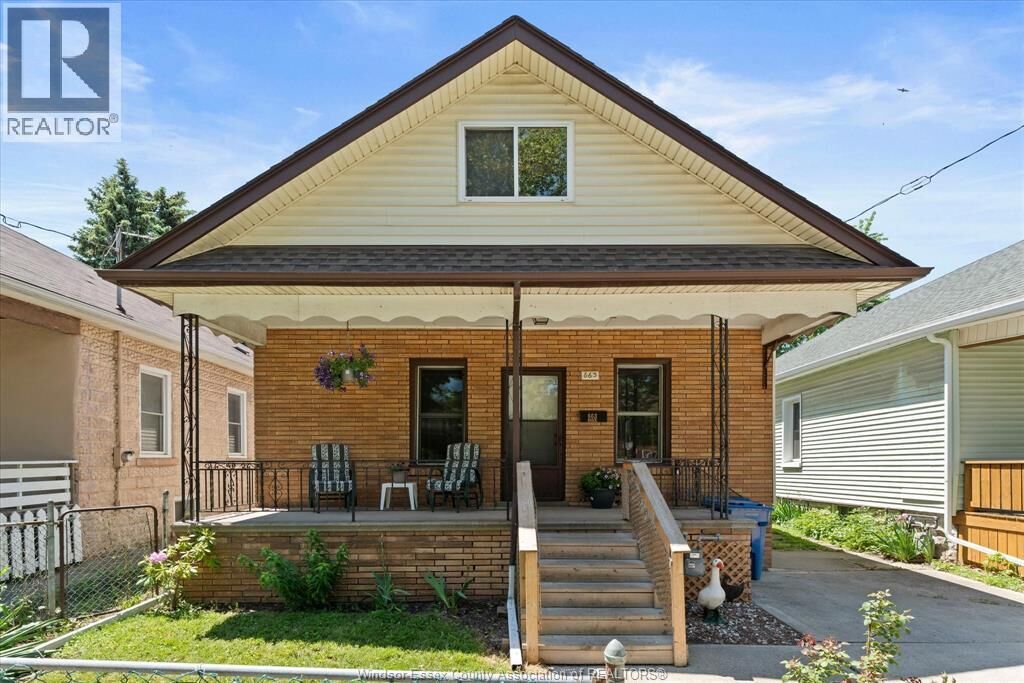 Property Photo:  663 Brock Street  ON N9C 2T1 