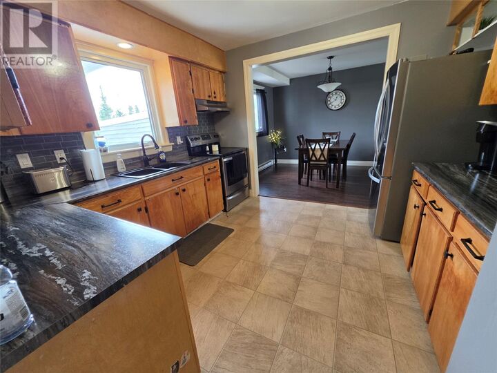 Property Photo:  47 Whiteway Drive  NL A0R 1B0 