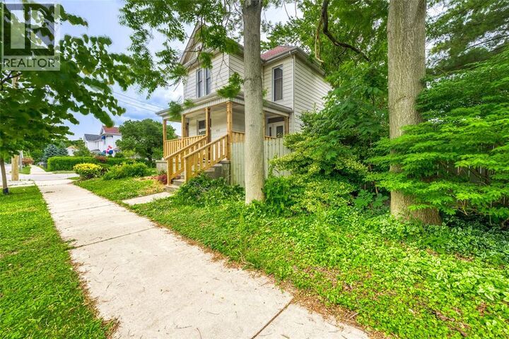 Property Photo:  215 Talfourd Street  ON N7T 1N9 