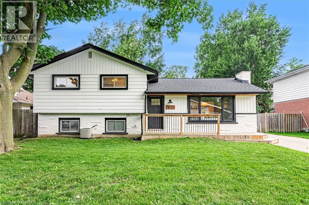 Property Photo: 811 Hughson Street ON N4S 4P8